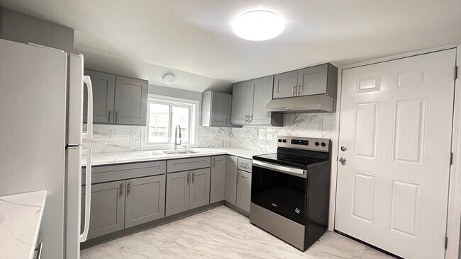 Photo - 242 Main St Unit 242