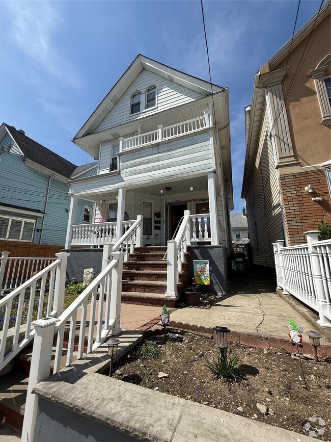 Building Photo - 84-24 107th St Rental