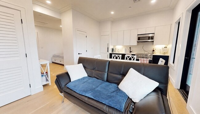 Building Photo - 50 Leo M Birmingham Pkwy Unit 608