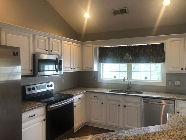 Photo - 2038 Bridgewood Rd
