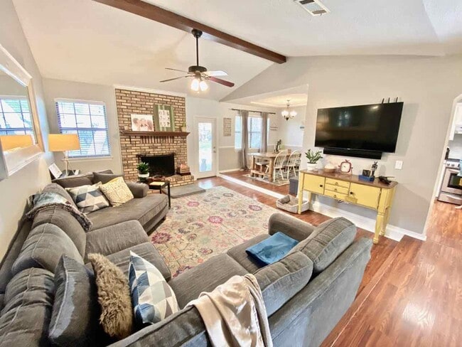 Photo - 520 Linden Ave
