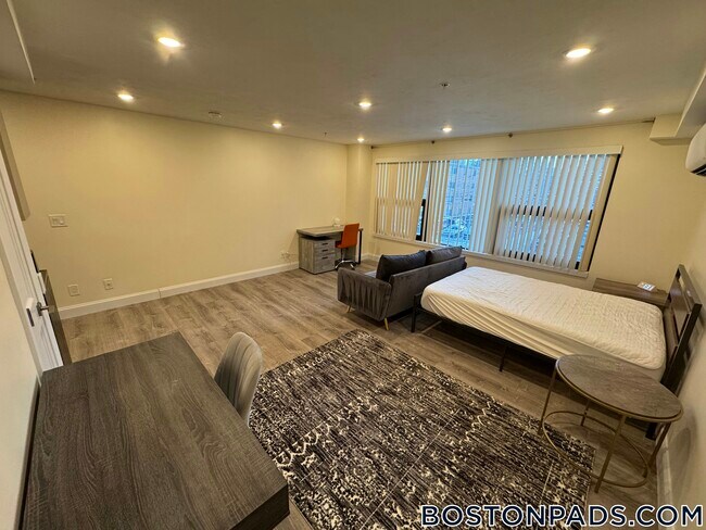 Photo - 1028a Commonwealth Ave Unit 202