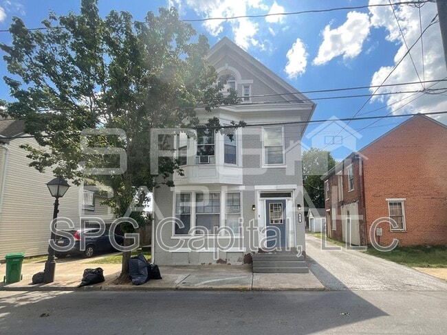 Building Photo - 62 W North St Rental