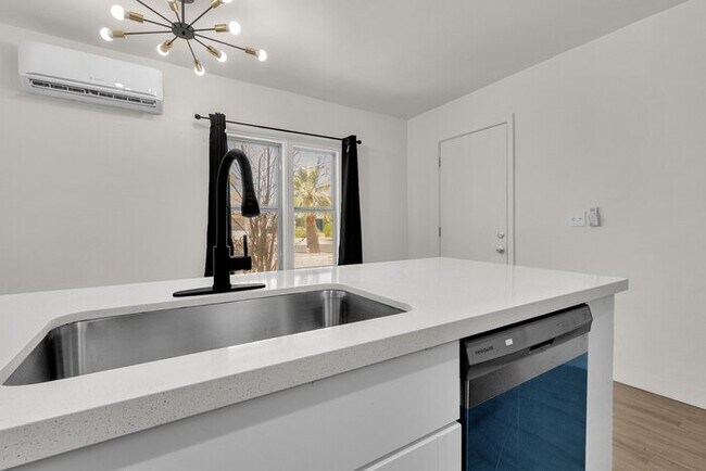 Photo - New remodeled in the heart of downtown PHX