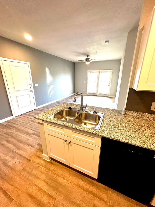 Building Photo - 1051 N Farm to Market 1660 Unit 02288