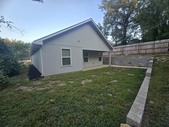 Photo - 4939 Woodland Ave