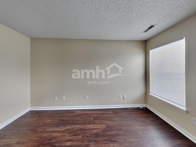 Photo - 1783 Blue Lake Dr