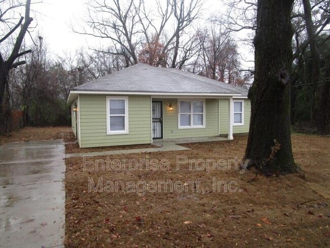 Photo - 3490 Ardmore St