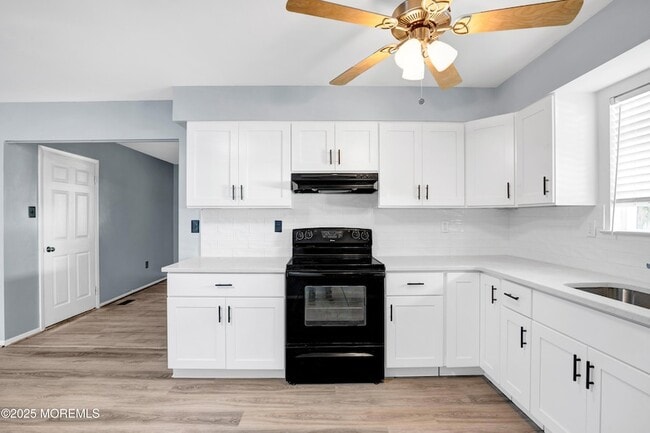 Photo - 207 Coville Dr