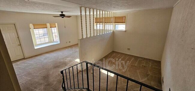 Photo - 3415 Old Lake Rd