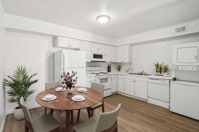 Photo - Two | Five Greenway Apartments