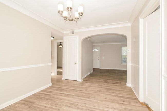 Photo - Fantastic 2bd/1ba home! Let yourself in!