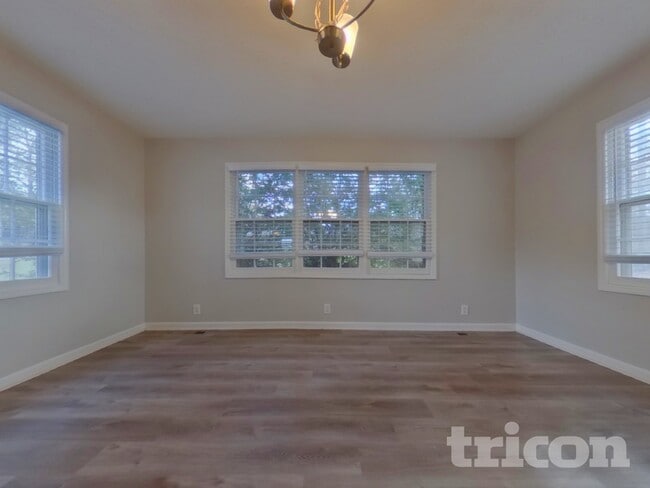 Photo - 208 Calloway Club