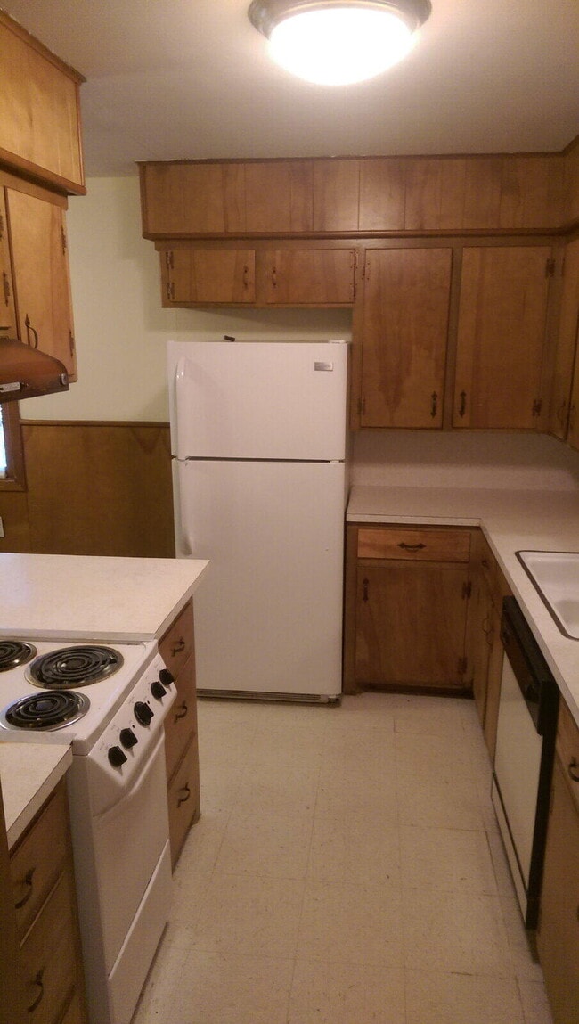 Photo - 2010 54th St