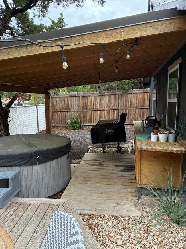 Photo - 7308 Navajo Pass Unit Casita Volente at Lake Travis