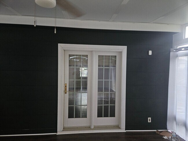 Photo - 206 Stevenson Ave