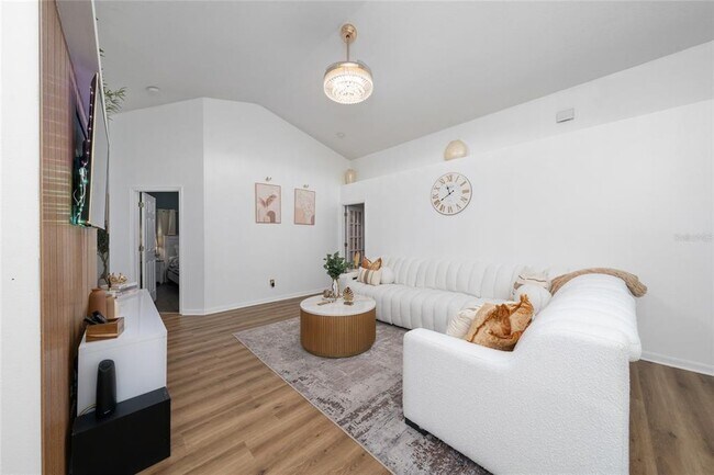 Photo - 316 Westscott Dr