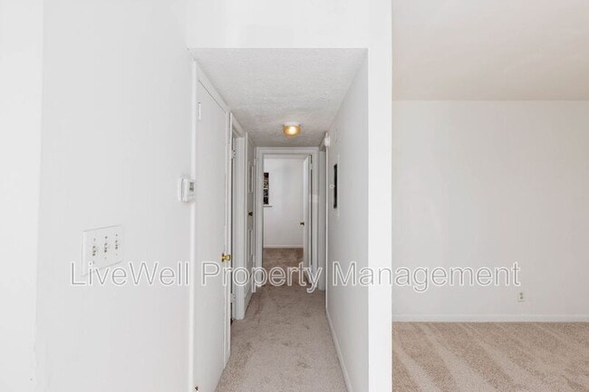 Photo - 1120 Hall St