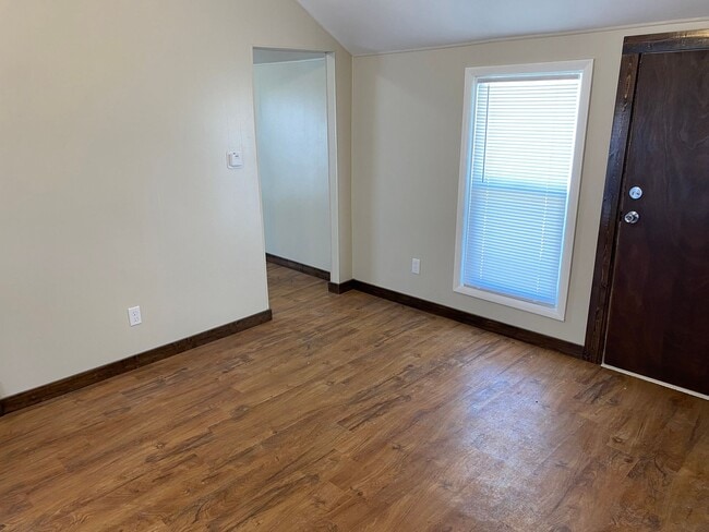 Photo - 1800 E Main St Unidad #2