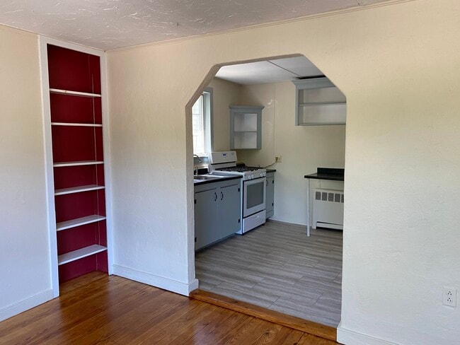 Photo - 13 BRIDGE St Unit #2 2nd Fl