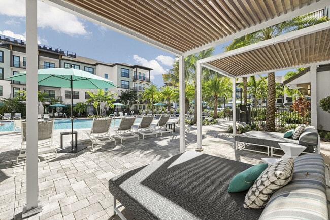 Indigo Stuart Apartments
