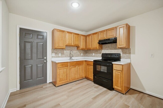 Photo - 219 S Cecil St