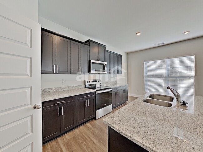 Photo - 5325 Tupelo St