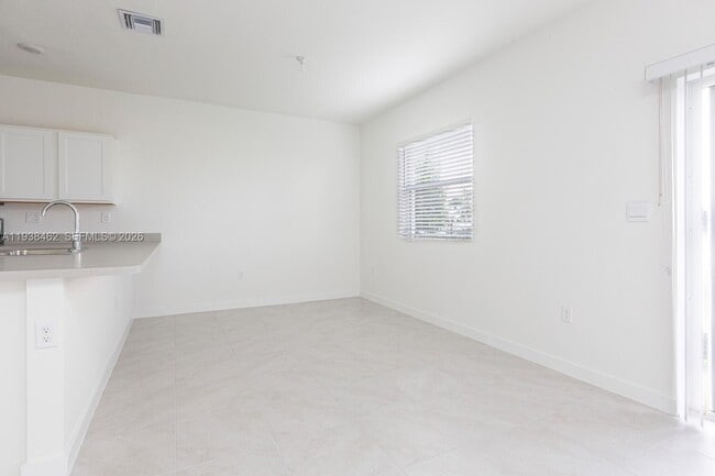 Photo - 1780 SE 9th Ave