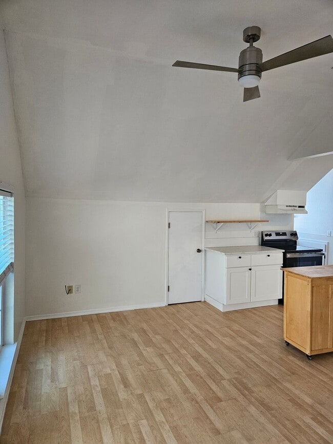 Photo - 100 S Shepherd St Unidad 7