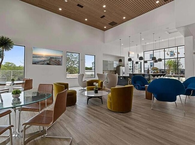 Photo - 12000 S I-35 Frontage Rd Unit e2