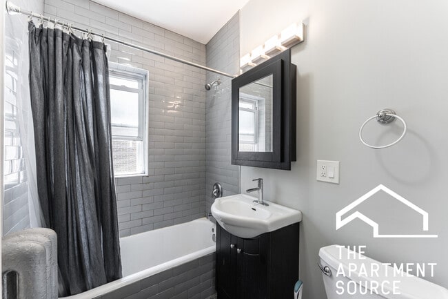 Photo - 5200 N Damen Ave Unit 3