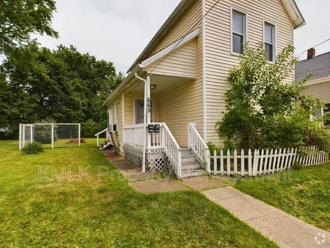 Building Photo - 665 Kling St Rental