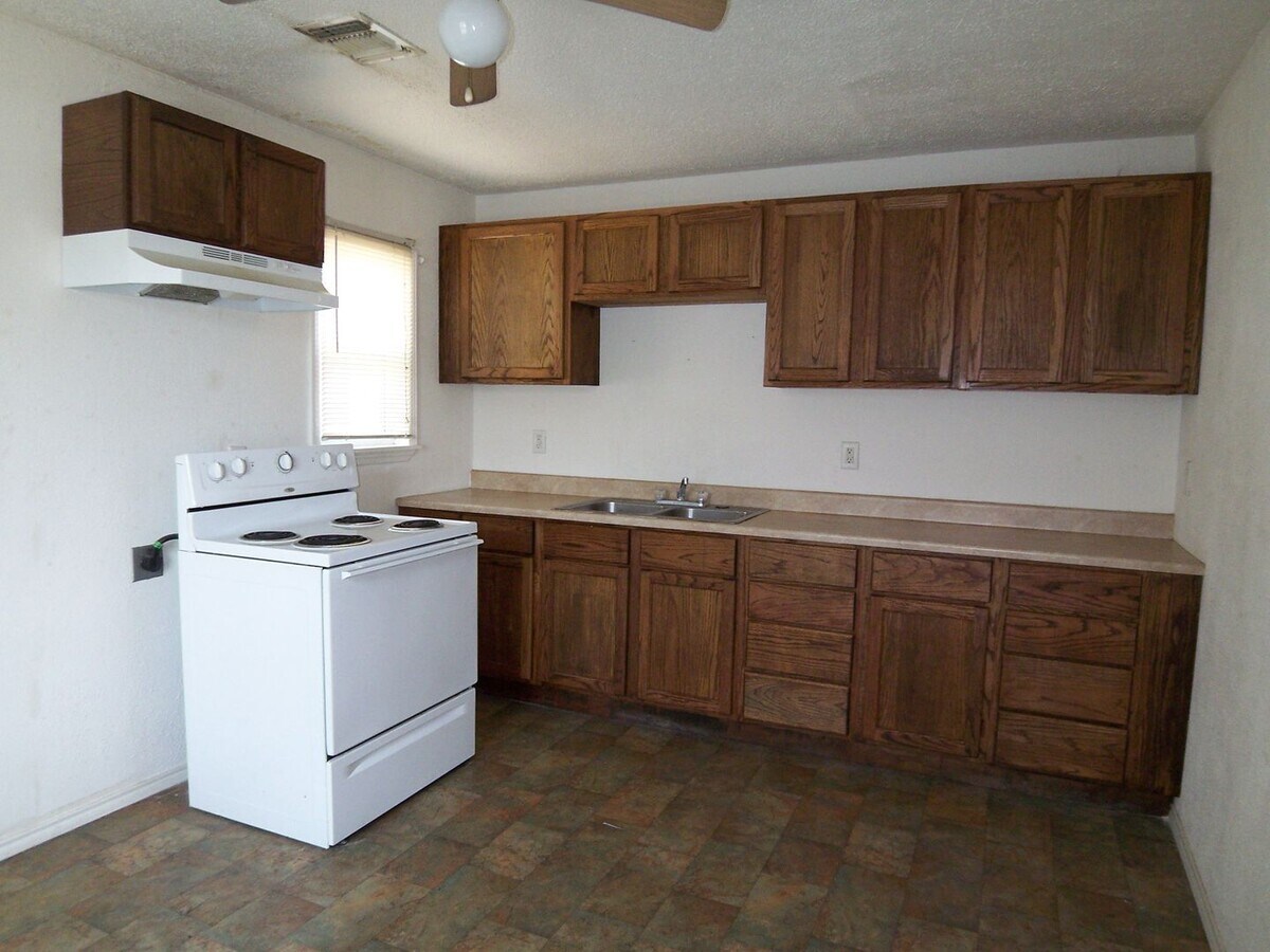 Photo - 1406 SW 46th Ave