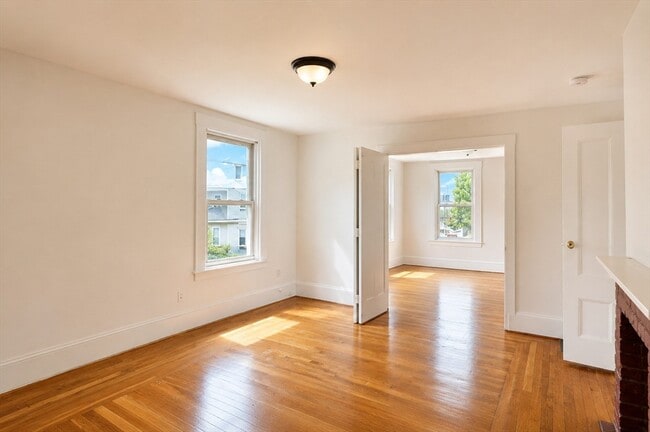 Photo - 23 Mt Vernon St Unit 2