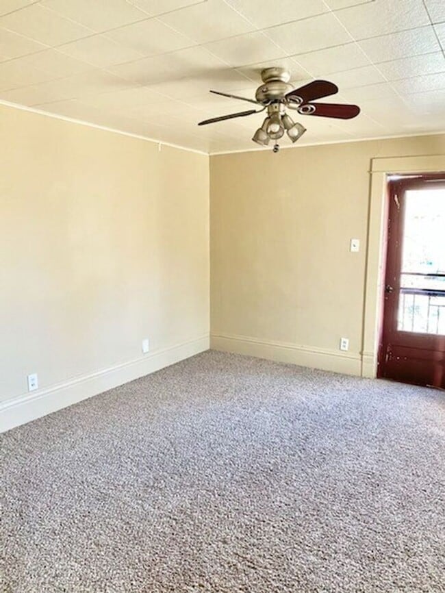 Photo - Nestled In A Great Neighborhood! Don't Miss this One Bedroom!