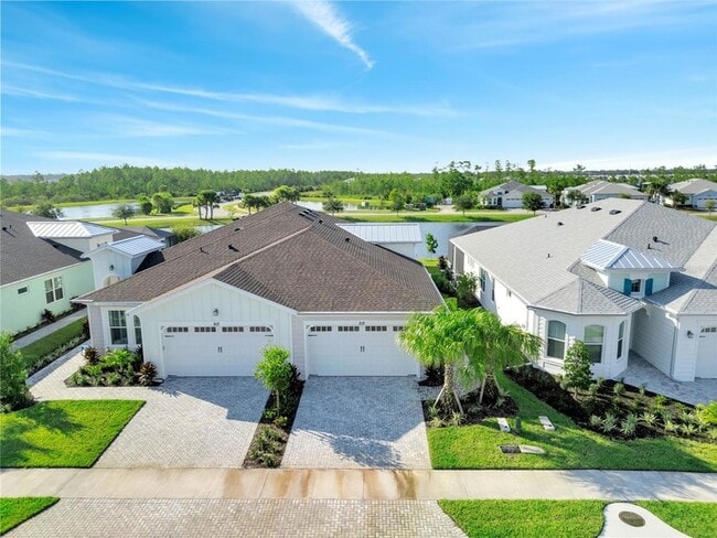 Photo - 215 Summertime Pl