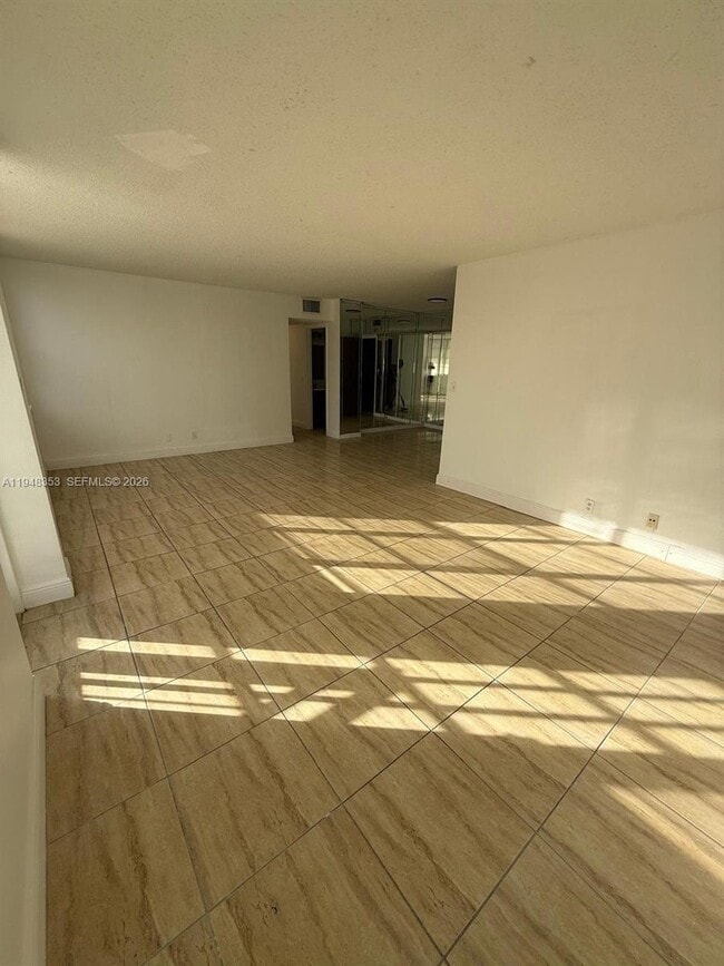 Photo - 2025 NE 164th St