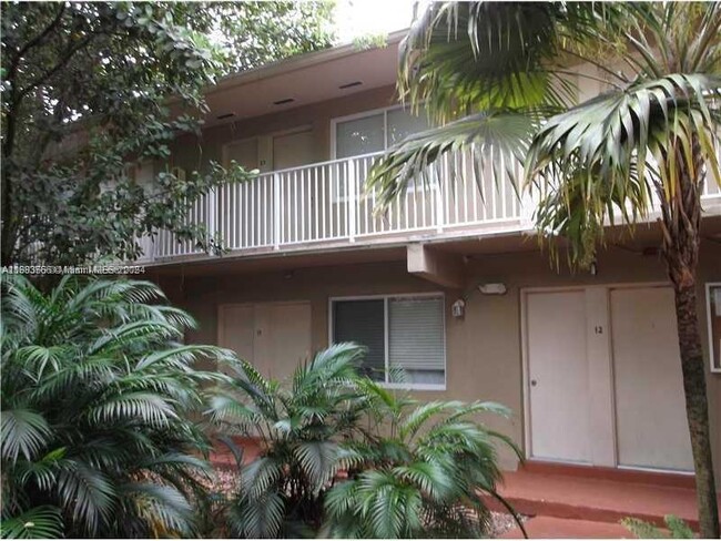 Photo - 6310 SW 79th St Condominio Unidad 8