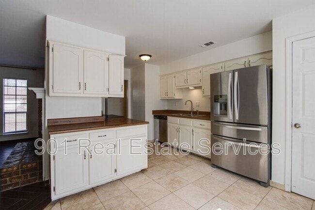 Photo - 7209 Lamesa Ln