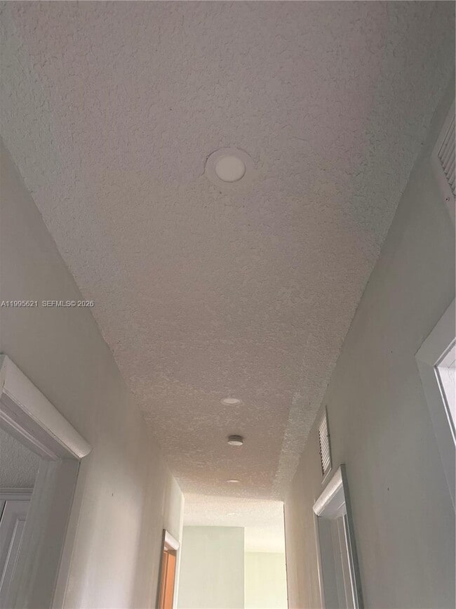 Photo - 3830 SW 31st St