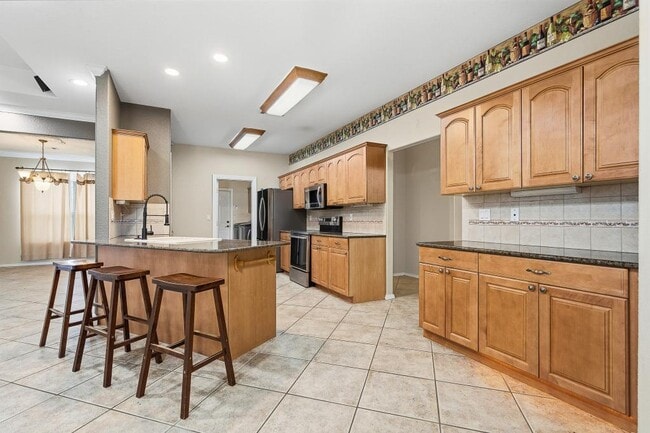 Photo - 1717 Red Oak Dr