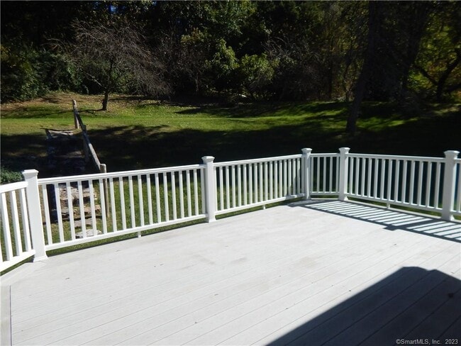 Photo - 967 Derby-Milford Rd