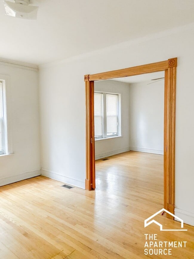 Photo - 5034 N Wolcott Ave Unit 1