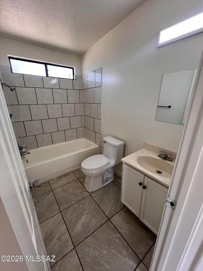 Photo - 3639 S Yukon Pl