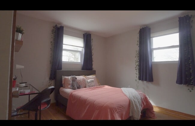 Photo - 8610 60th Ave