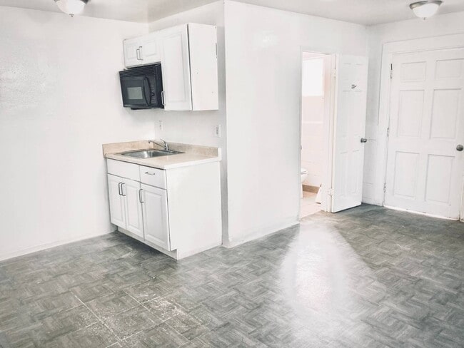 Photo - 13801 S Vermont Ave