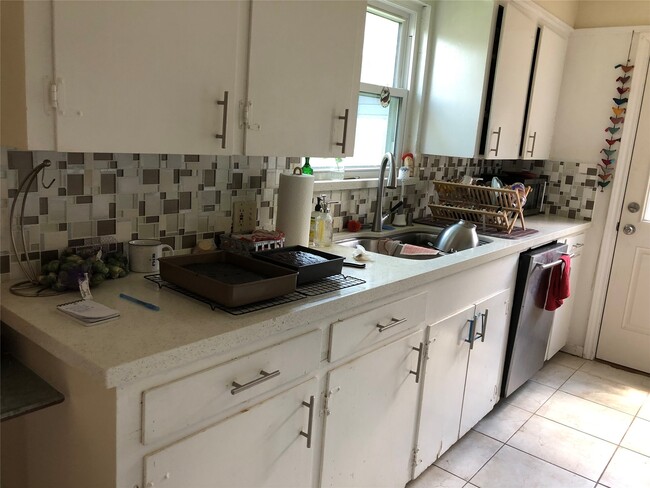 Photo - 7031 Langdon Ln