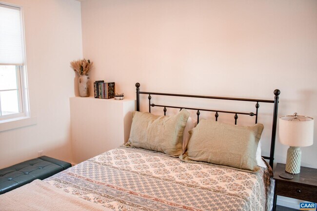 Photo - 5 Brokenback Mountain Rd