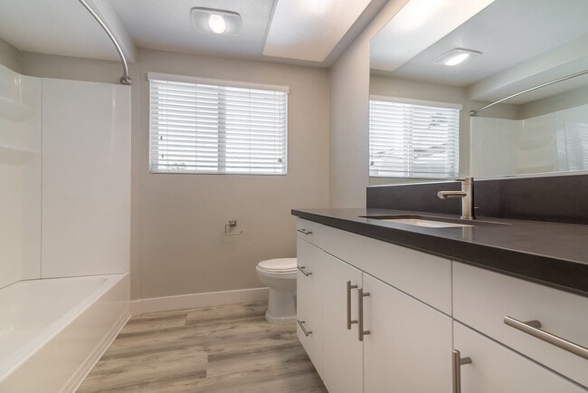 Photo - Bixby Hill Apartments