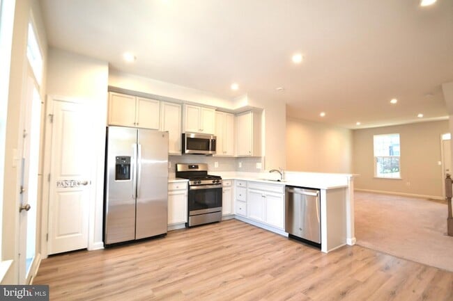 Photo - 1318 Trestle Dr